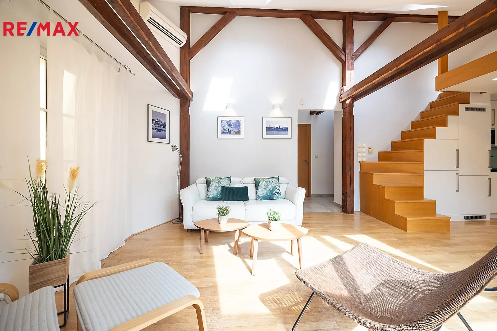 Prodej bytu 2+kk v osobním vlastnictví 66 m², Praha 1 - Staré Město