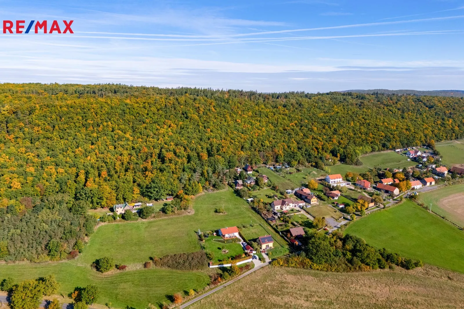 Fotografie Prodej pozemku 4000 m², Lážovice — 14