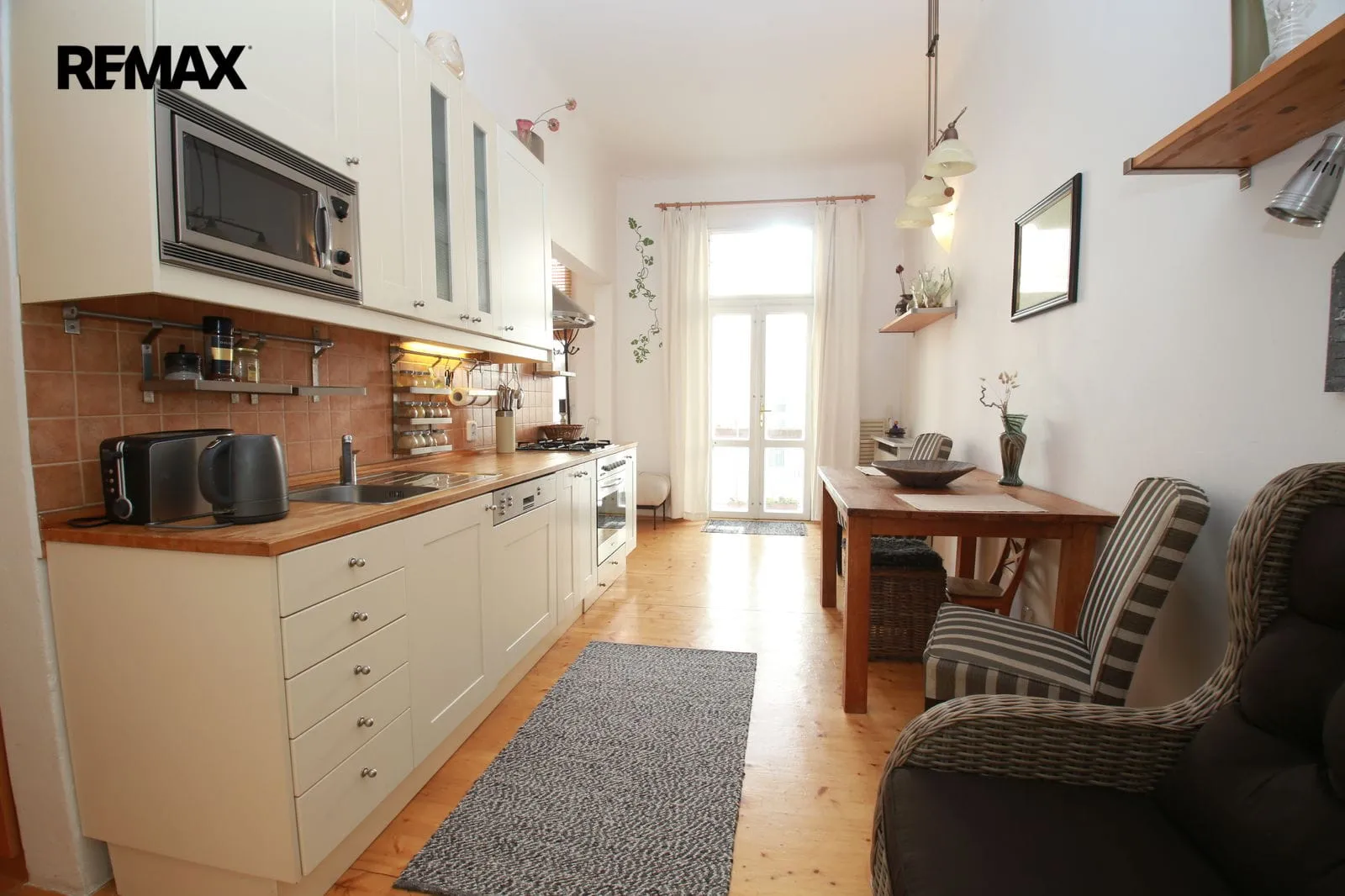 Fotografie Pronájem bytu 2+1 v osobním vlastnictví 70 m², Praha 10 - Vinohrady — 3