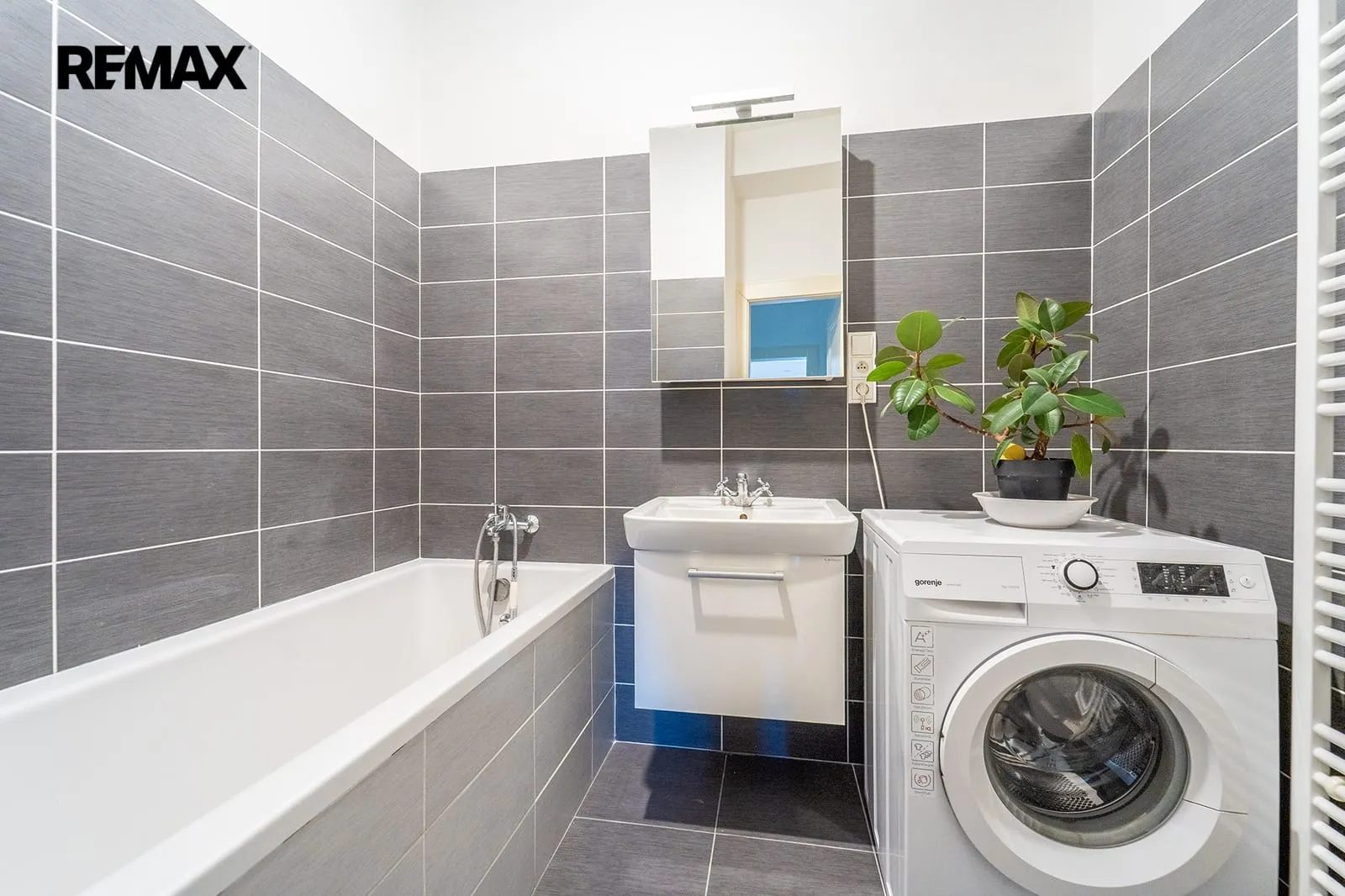 Fotografie Prodej bytu 3+1 v osobním vlastnictví 99 m², Praha 5 - Smíchov - 9